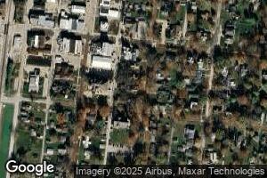 122 S Pine St, Arcola, IL 61910