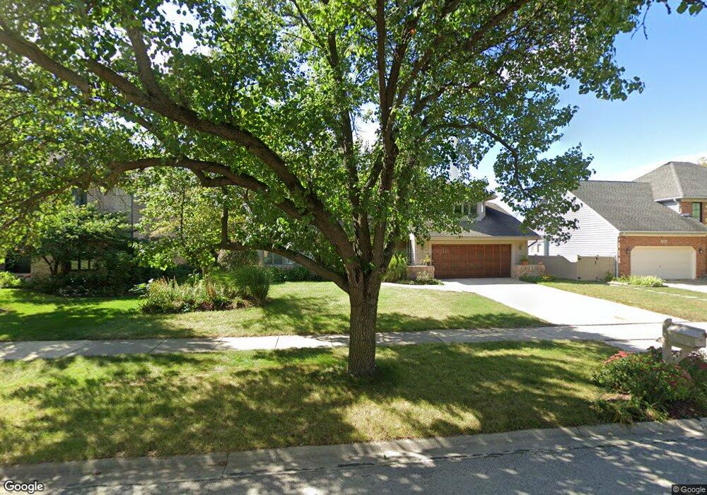 742 Torrington Dr, Naperville, IL 60565 - photo 1