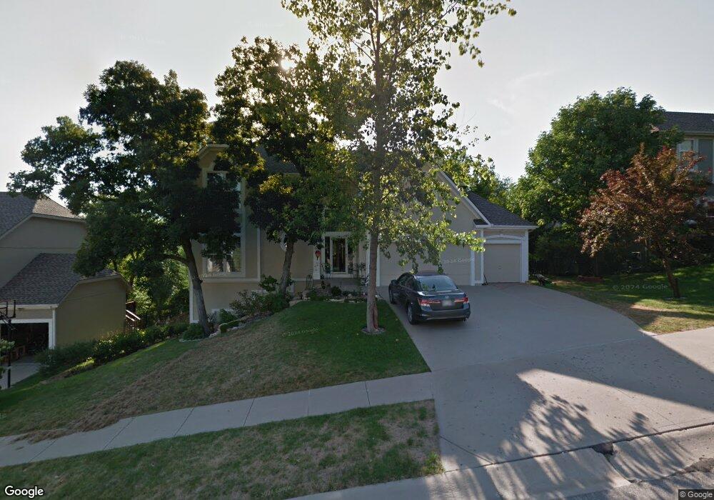 5432 Oakview St, Shawnee, KS 66216 - photo 1