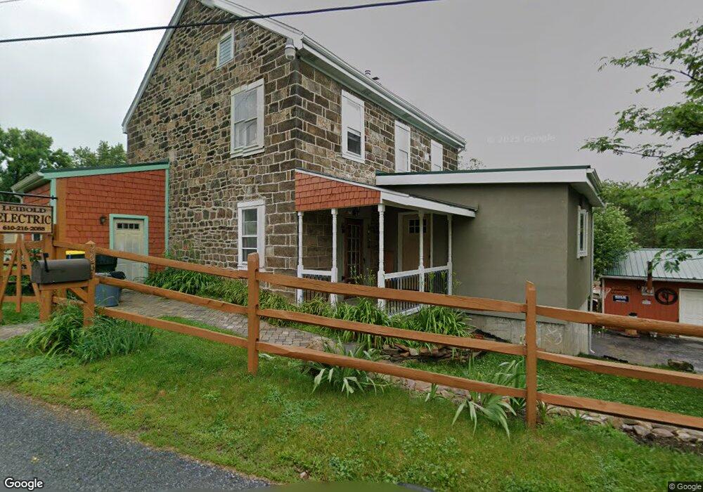 2681 Lehigh St, Slatington, PA 18080 - photo 1