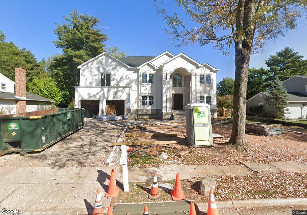 5 Mulberry Ln, Edison, NJ 08820 - photo 1