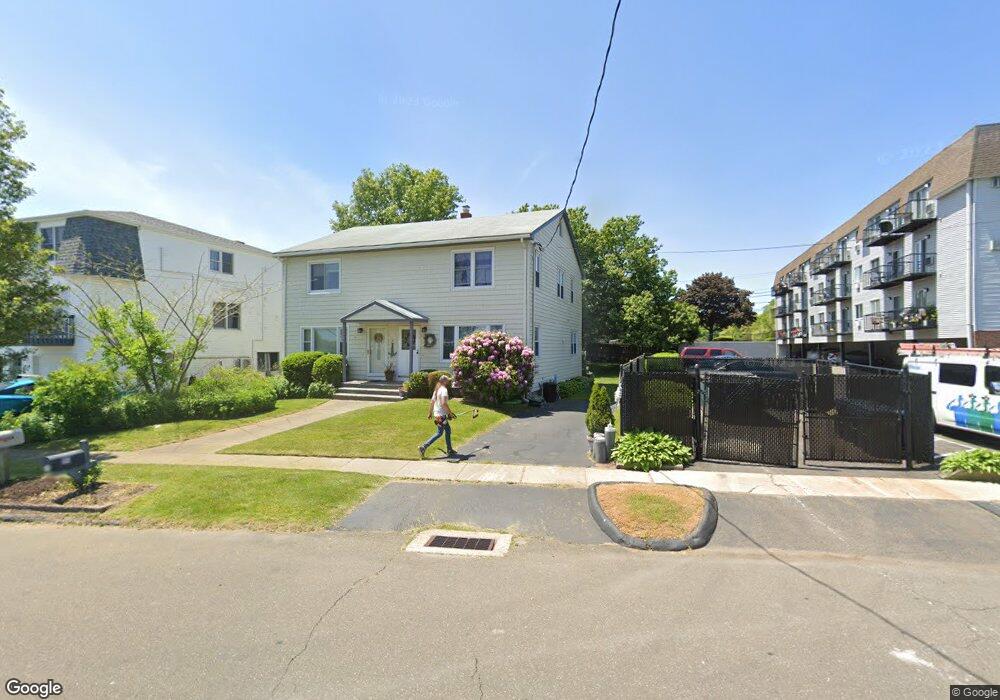 195 Short Beach Rd, Stratford, CT 06615 - photo 1