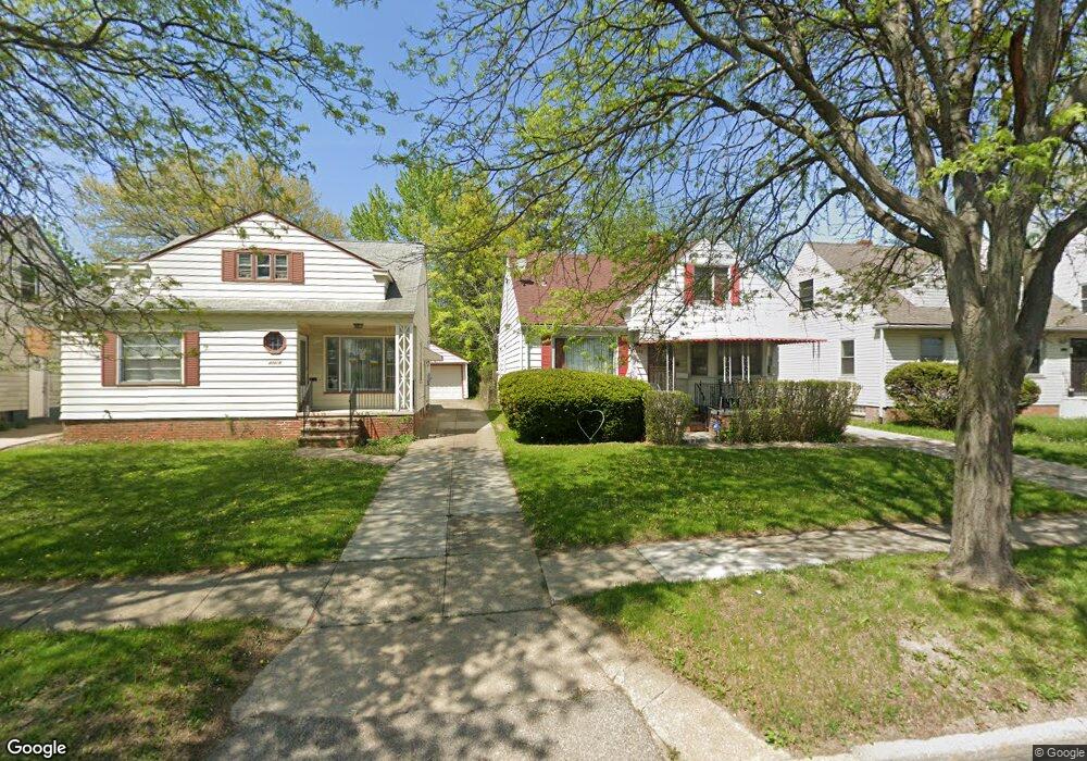 21303 Libby Rd, Maple Heights, OH 44137 - photo 1