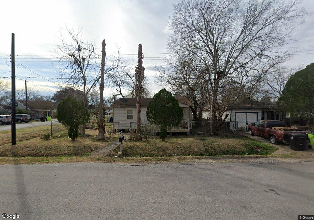 2014 Avenue C, Rosenberg, TX 77471 - photo 1