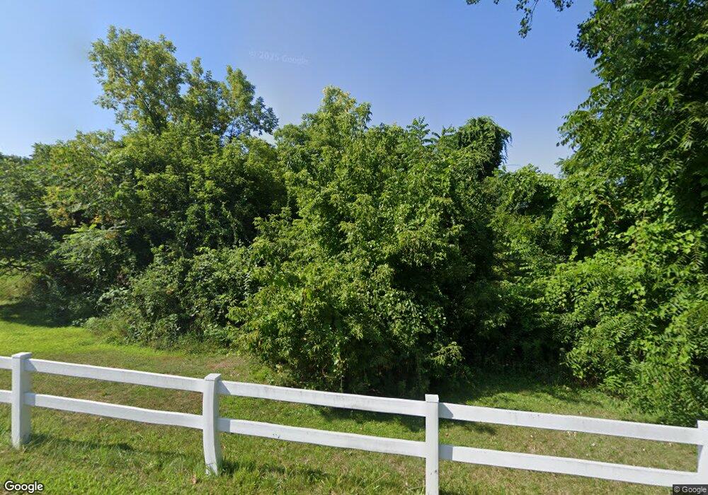 256 Hillcrest Ave, Troy, NY 12180 - photo 1