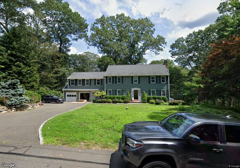 238 Jonathan Rd, New Canaan, CT 06840 - photo 1