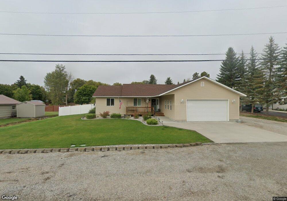 911 N 3rd St E, Chewelah, WA 99109 - photo 1