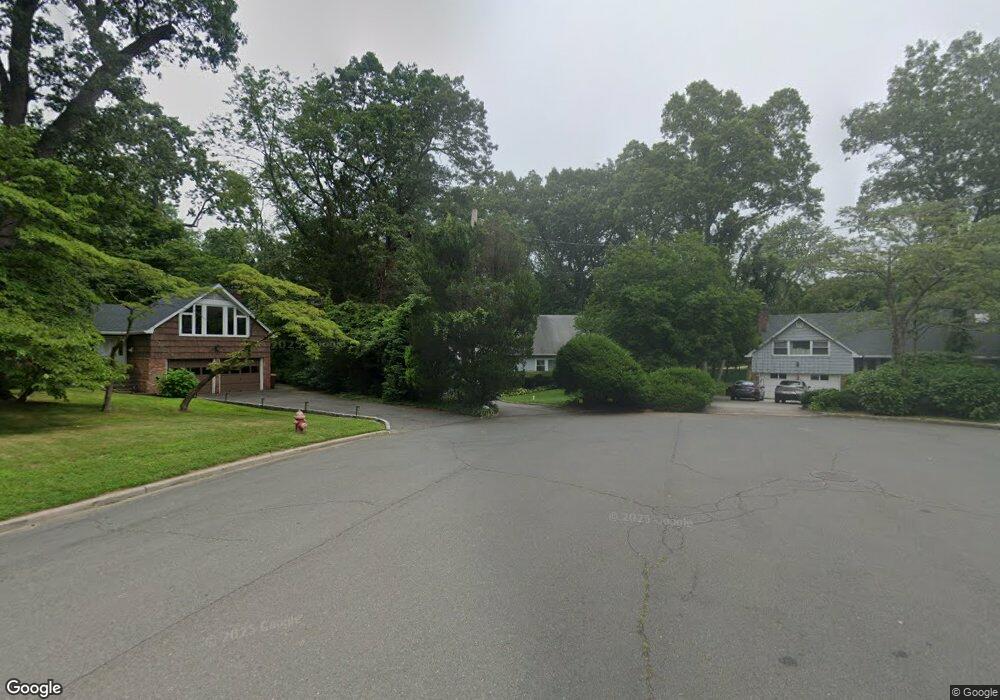 61 Harwood Dr E, Glen Cove, NY 11542 - photo 1