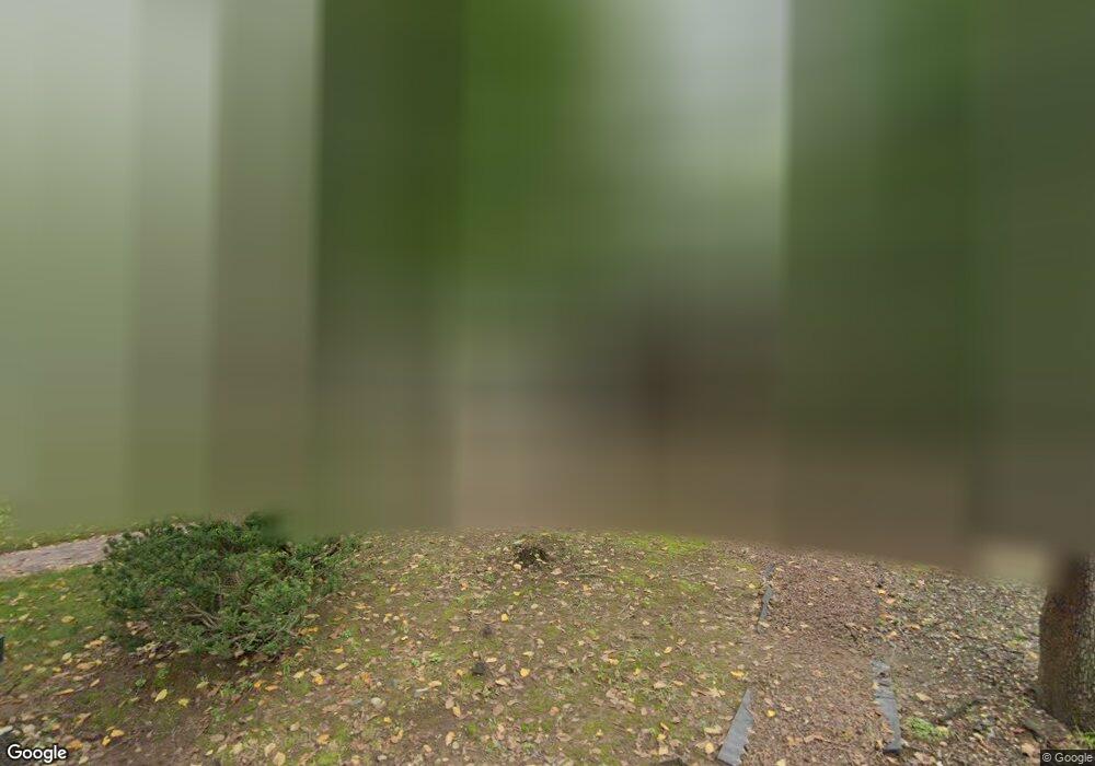 2 Chestnut Ln, Metuchen, NJ 08840 - photo 1