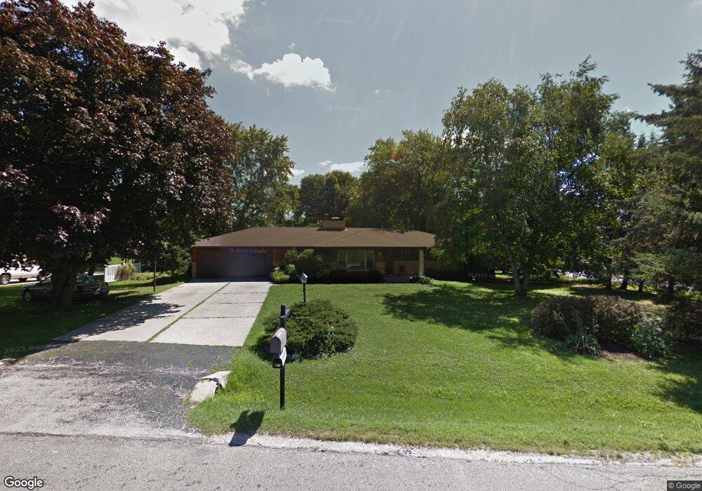 W148N7796 Menomonee Manor Dr, Menomonee Falls, WI 53051 - photo 1