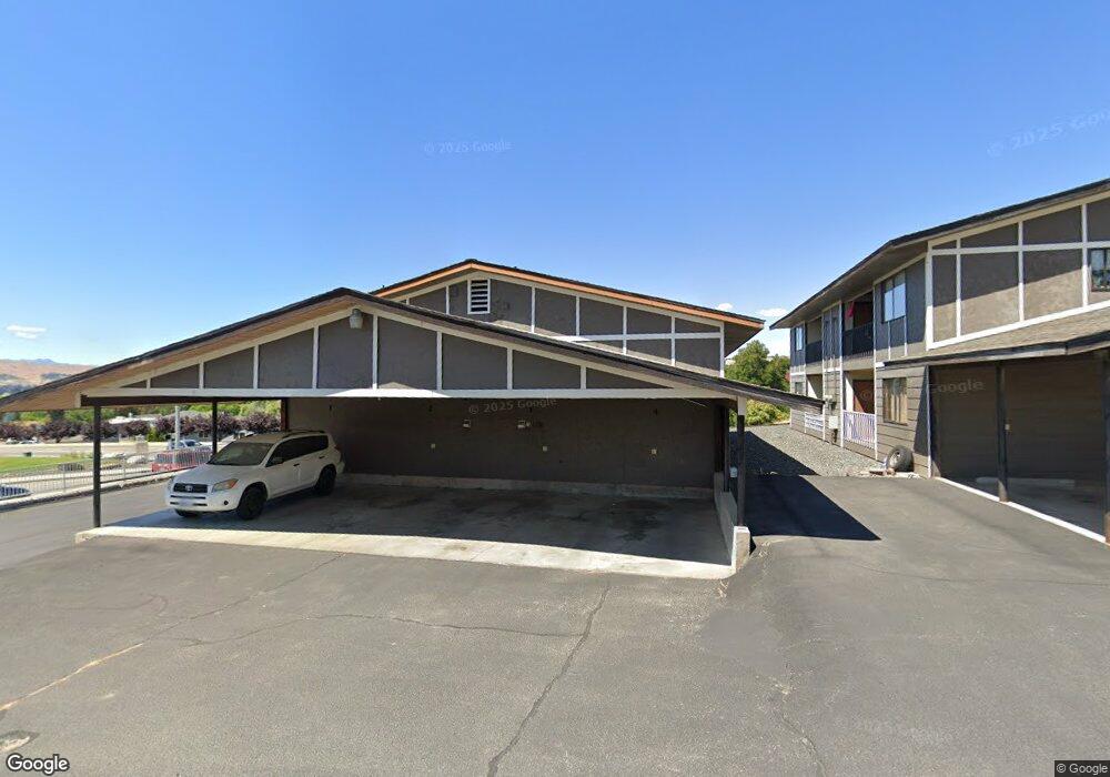 501 2nd St NE unit 1, East Wenatchee, WA 98802 - photo 1