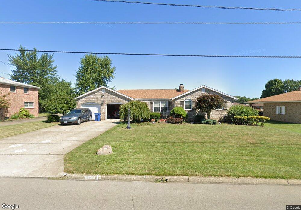 613 W Omar St, Struthers, OH 44471 - photo 1