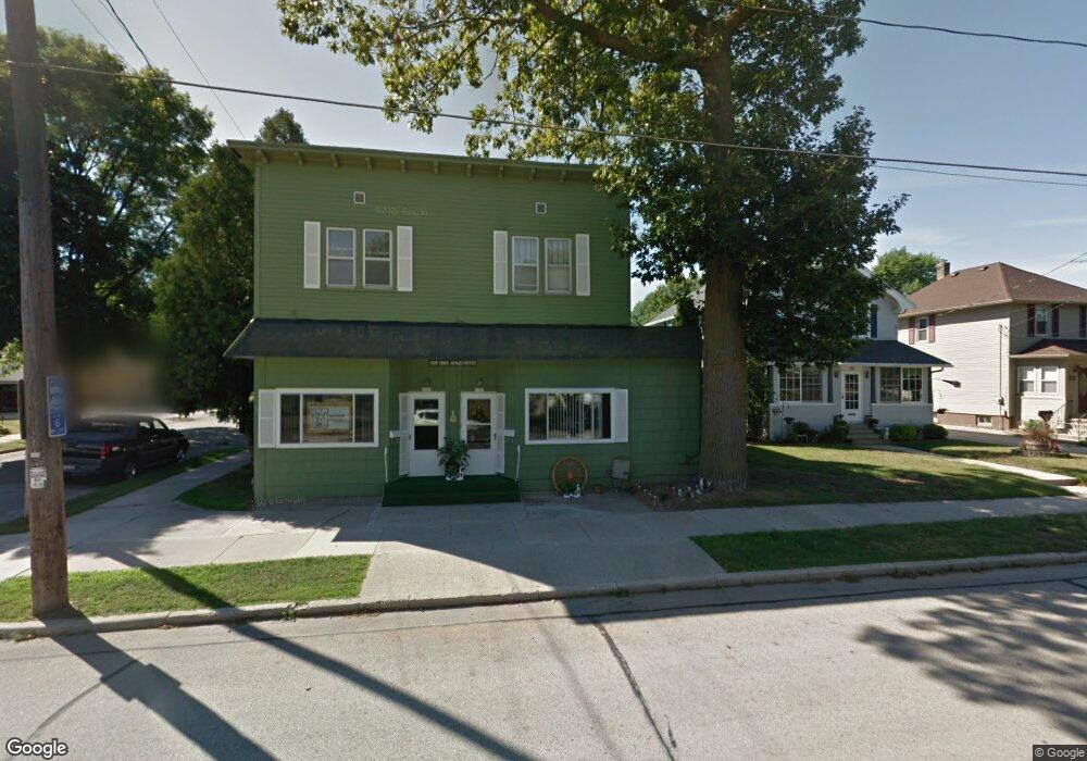 1703 New York Ave, Manitowoc, WI 54220 - photo 1