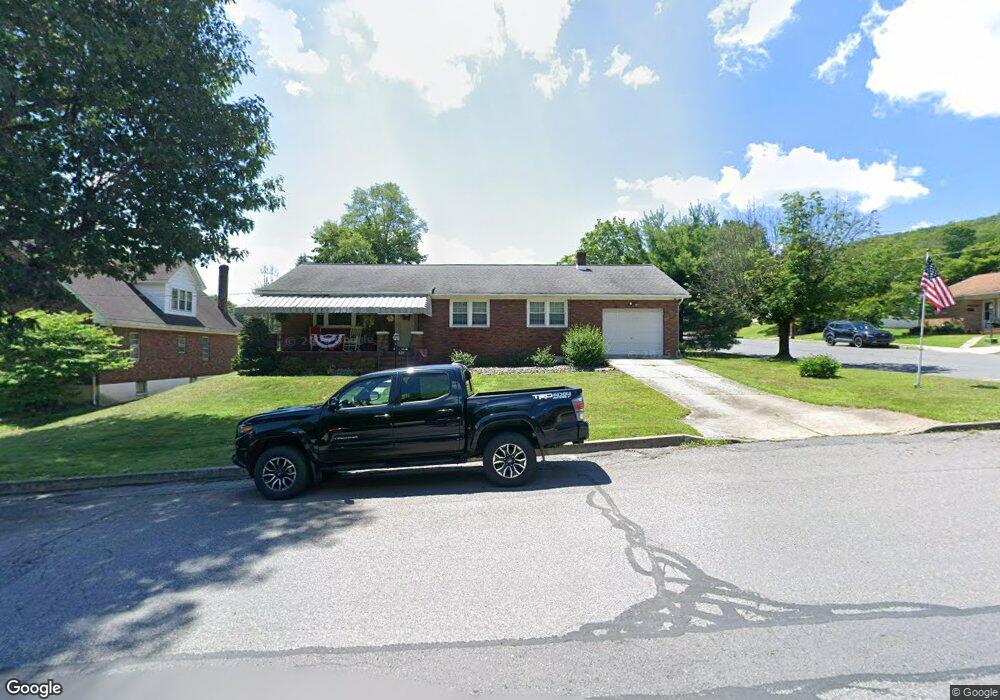 410 N Lehigh St, Tamaqua, PA 18252 - photo 1