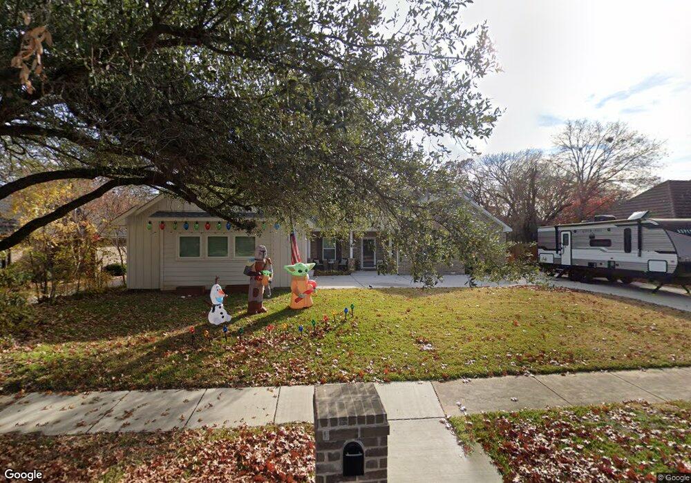 409 Evergreen Dr, Hurst, TX 76054 - photo 1