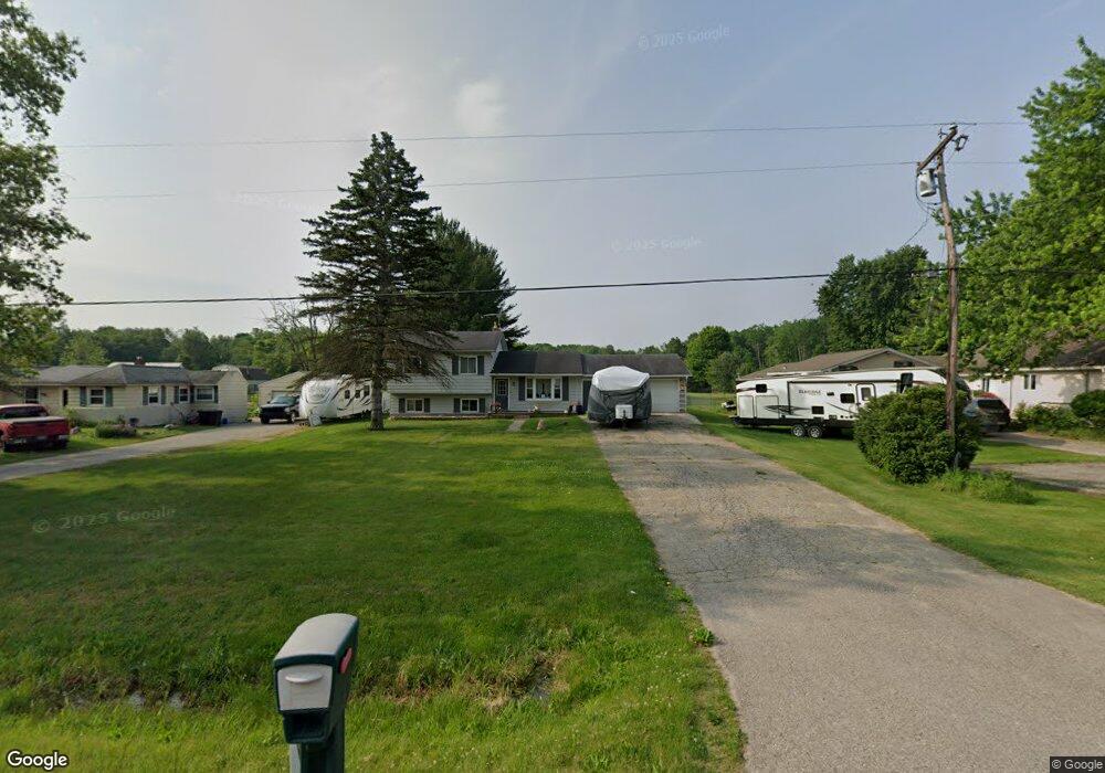 4174 E Coldwater Rd, Flint, MI 48506 - photo 1