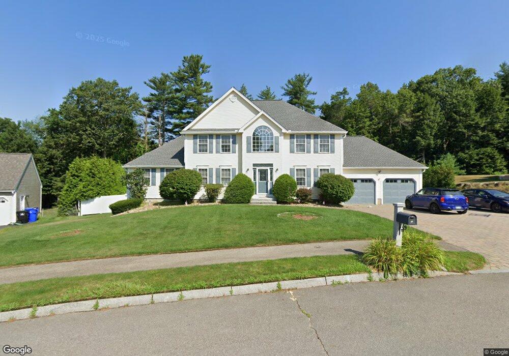 10 Hummingbird Ln, Hudson, NH 03051 - photo 1