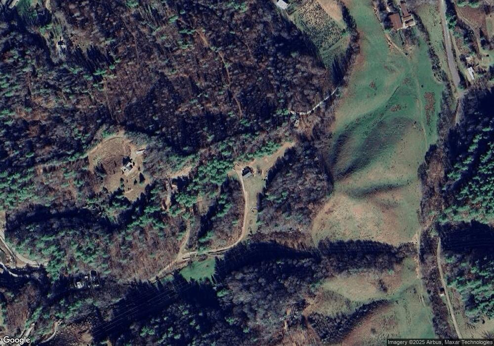 320 Wildfire Ln, Burnsville, NC 28714 - photo 1