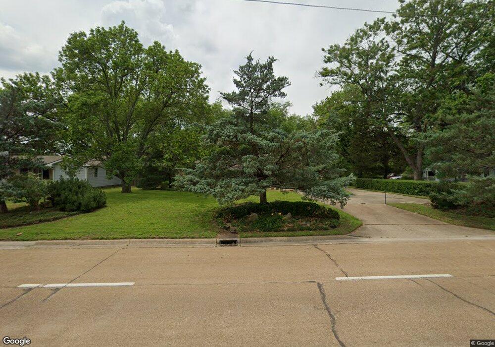 1411 S 32nd St, Parsons, KS 67357 - photo 1