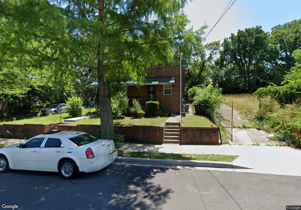 4333 E St SE, Washington, DC 20019 - photo 1