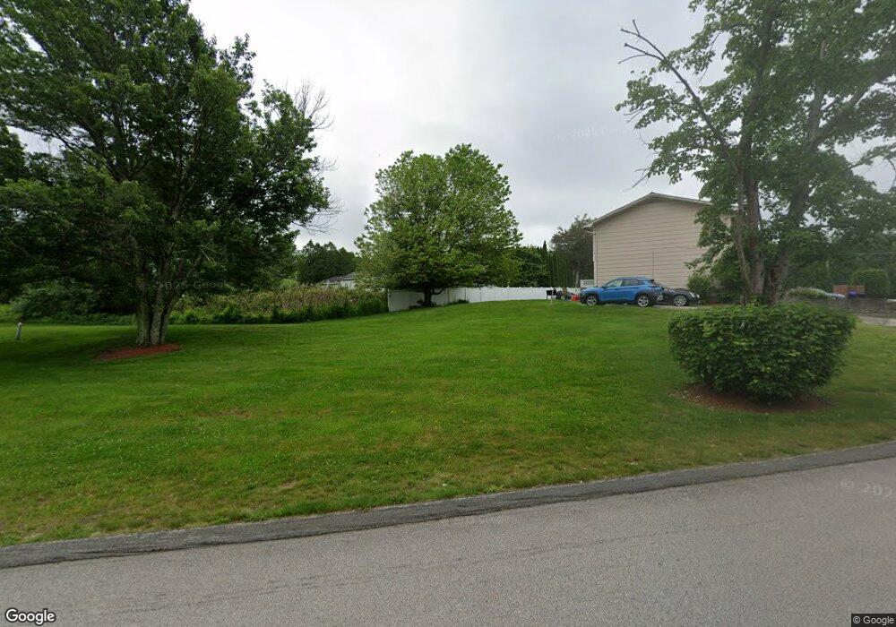 10 Oliver Dr, Hudson, NH 03051 - photo 1