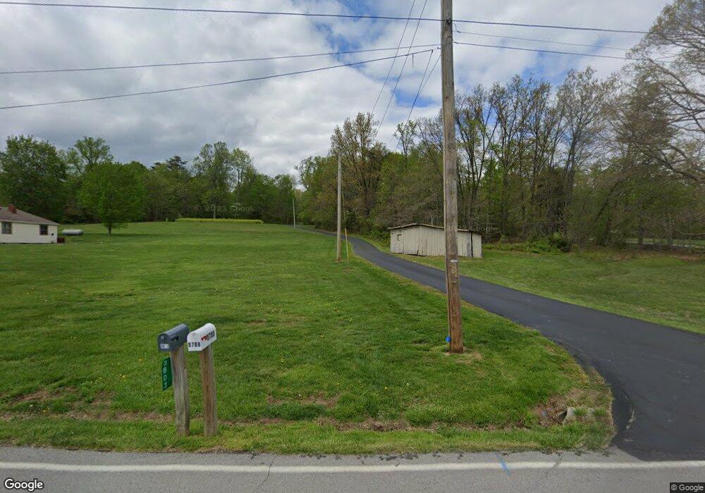 8788 Banet Rd, Floyds Knobs, IN 47119 - photo 1