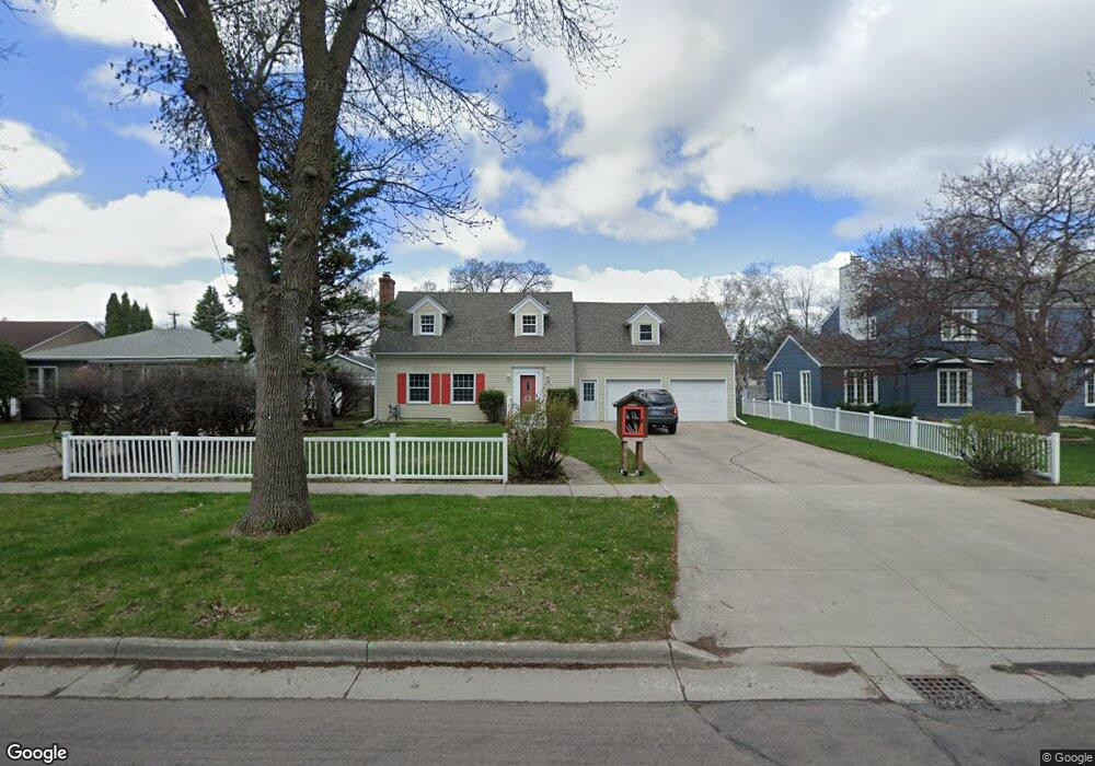 1529 10th St S, Fargo, ND 58103 - photo 1