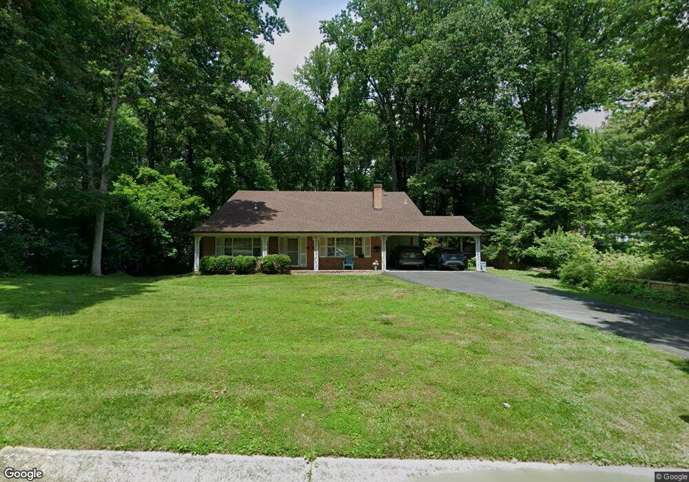 9104 Glenbrook Rd, Fairfax, VA 22031 - photo 1