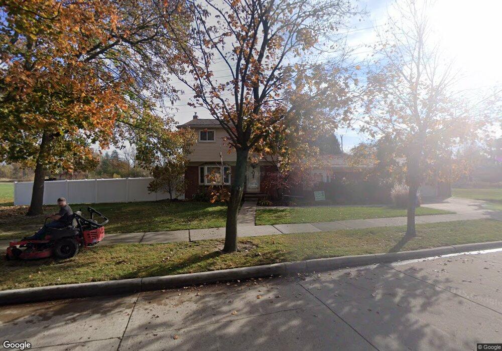 8085 Osage Ave, Allen Park, MI 48101 - photo 1
