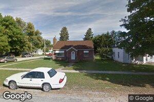 201 E 2nd St, Olin, IA 52320