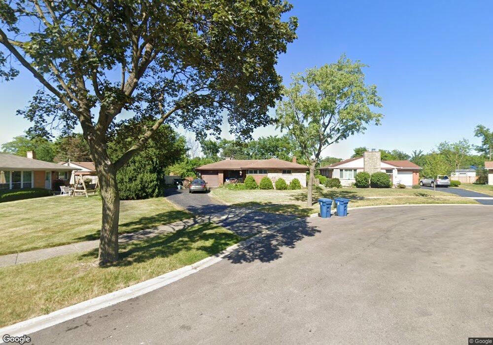 354 E Huntington Ln, Elmhurst, IL 60126 - photo 1