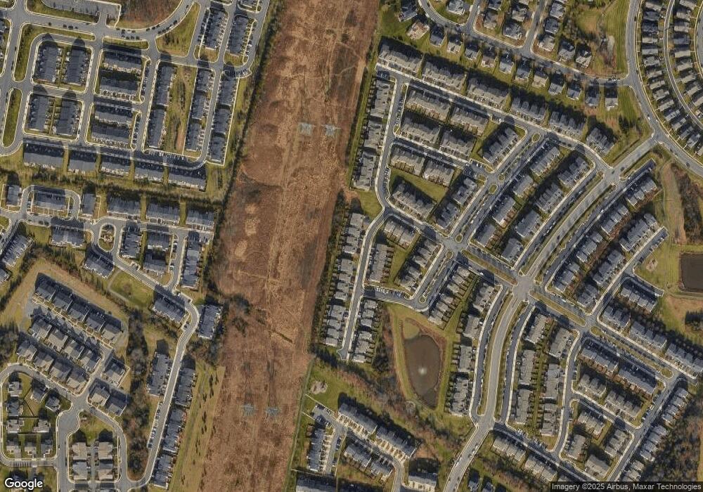 25117 Sweet Myrtle Square, Aldie, VA 20105 - photo 1