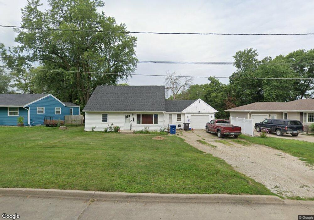 5422 SW 17th St, Des Moines, IA 50315 - photo 1