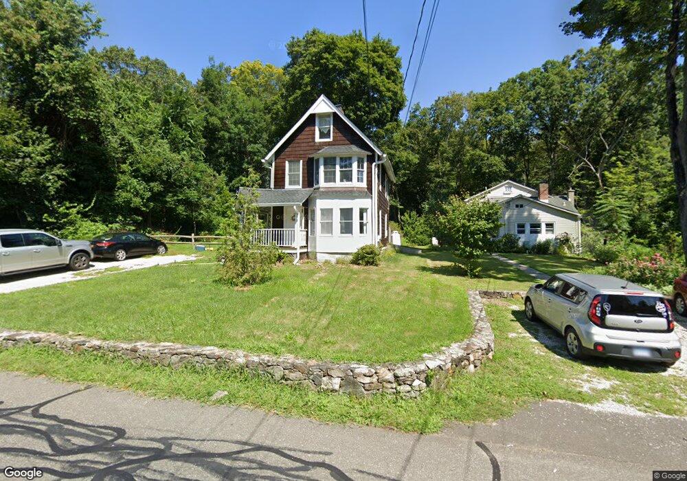 152 Portland Ave unit B, Redding, CT 06896 - photo 1