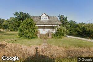208 S Center St, Delta, IA 52550