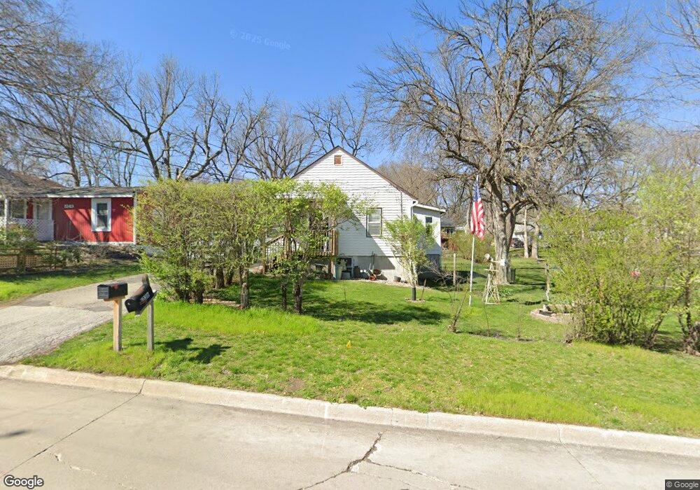 1239 Hackley Ave, Des Moines, IA 50315 - photo 1