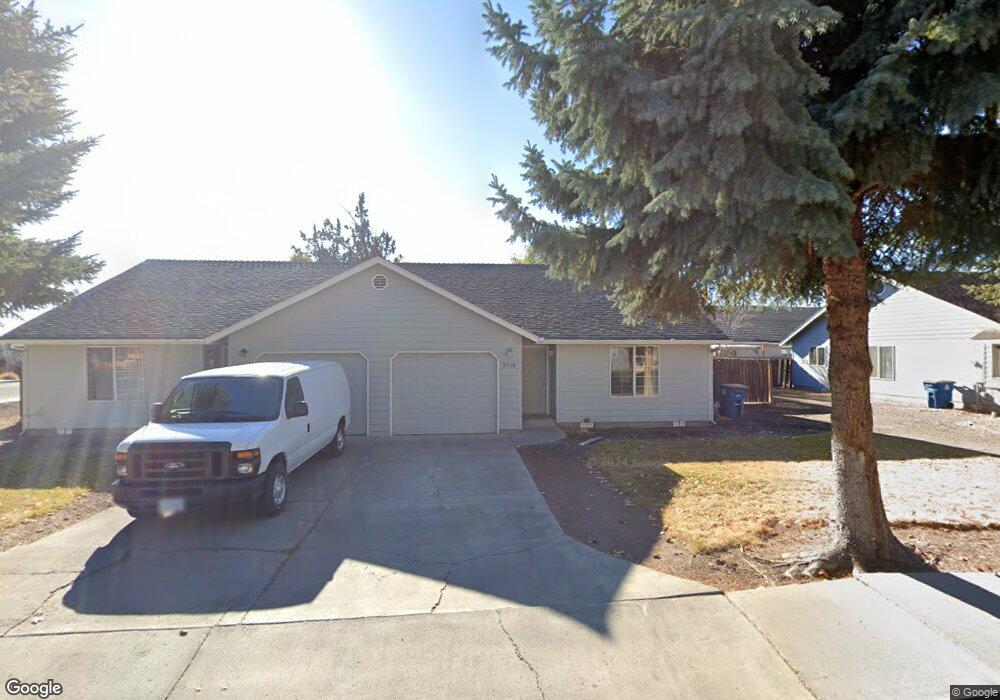 2718 SW Umatilla Ave, Redmond, OR 97756 - photo 1