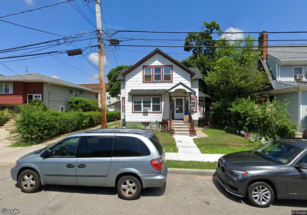 23 Doxsey Place, Lynbrook, NY 11563 - photo 1