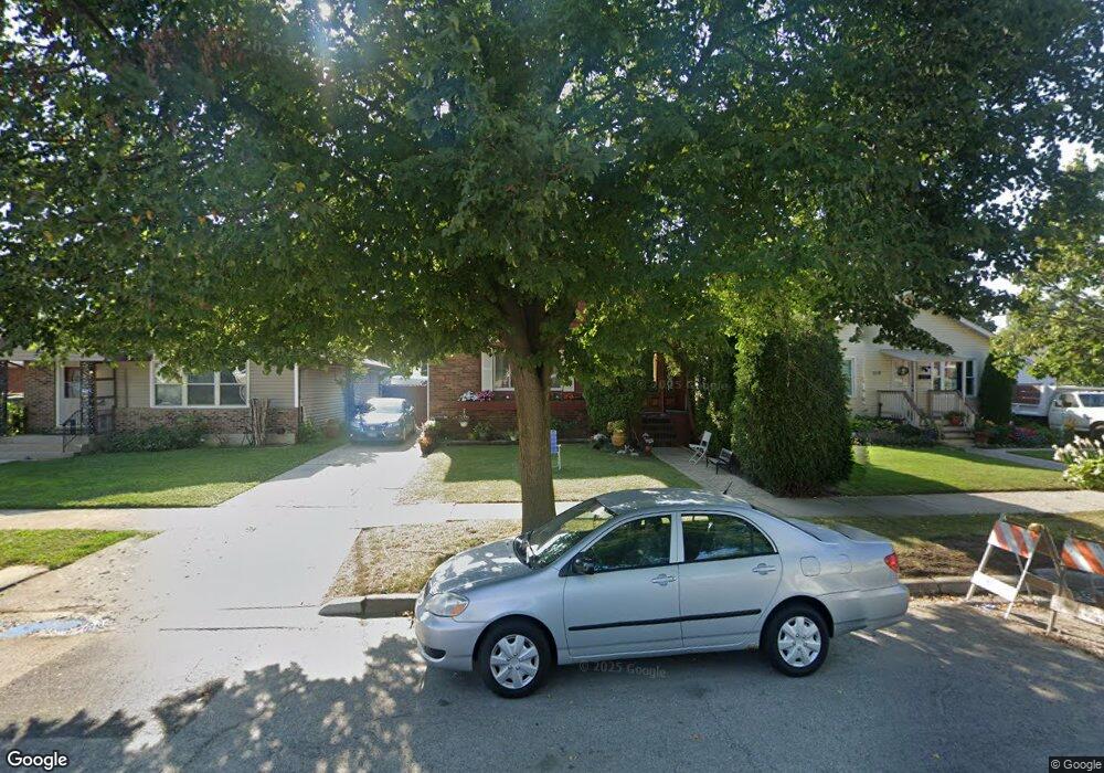 212 S Fulton Ave, Waukegan, IL 60085 - photo 1