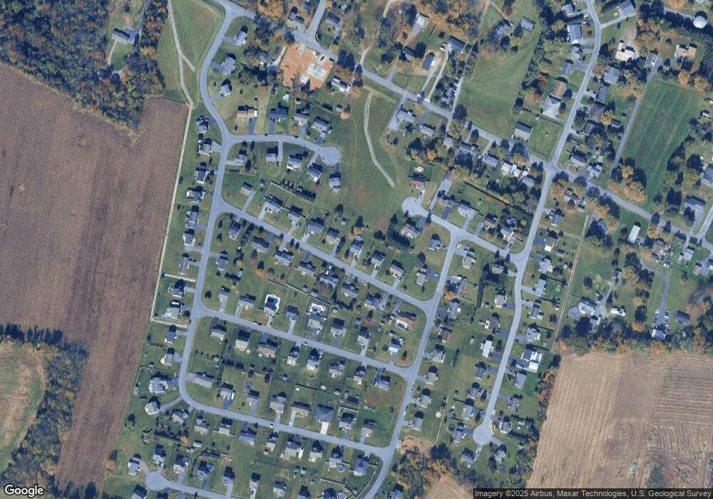 733 Rutherford Dr, Greencastle, PA 17225 - photo 1