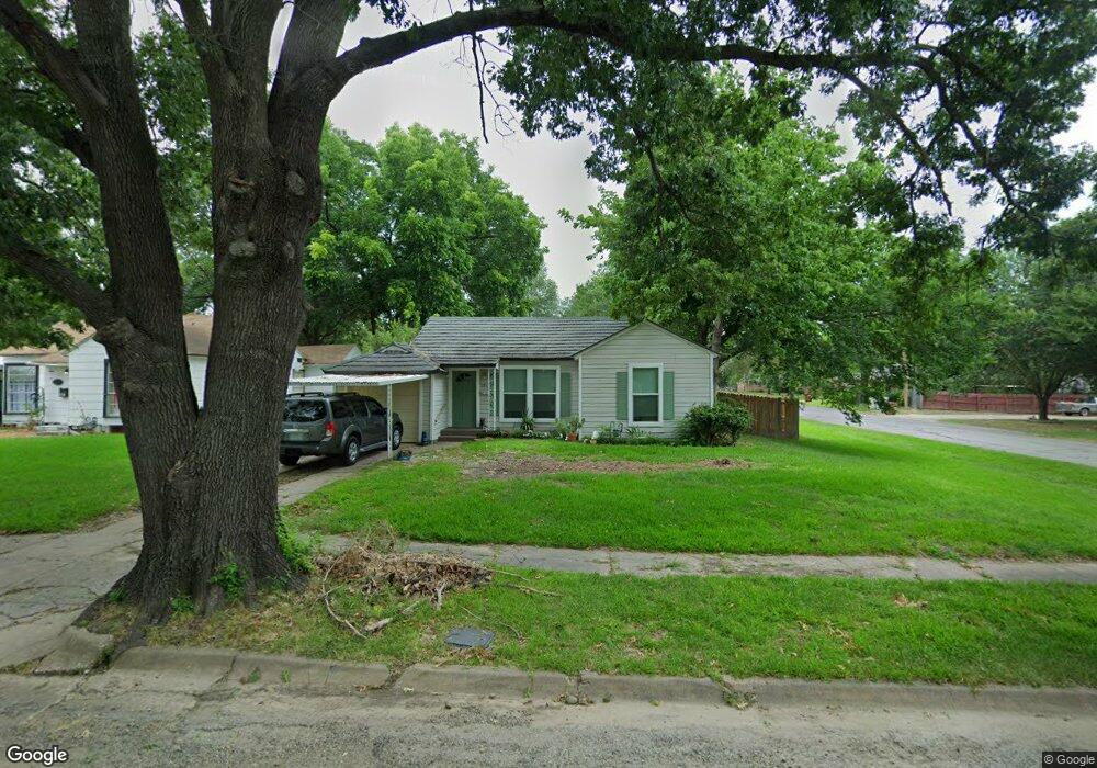 257 E Evans Ave, Bonham, TX 75418 - photo 1