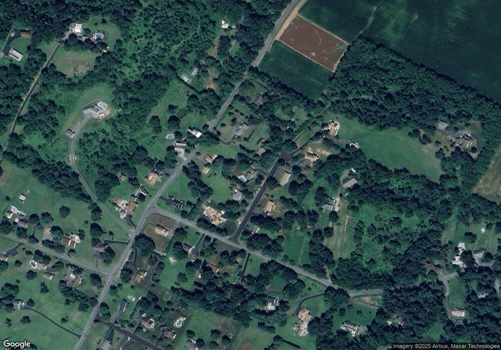 35 Knoll Cir, Boyertown, PA 19512 - photo 1