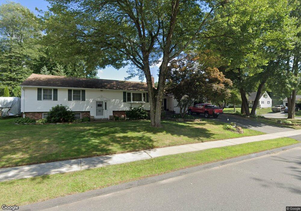 7 Edgewood Dr, Enfield, CT 06082 - photo 1