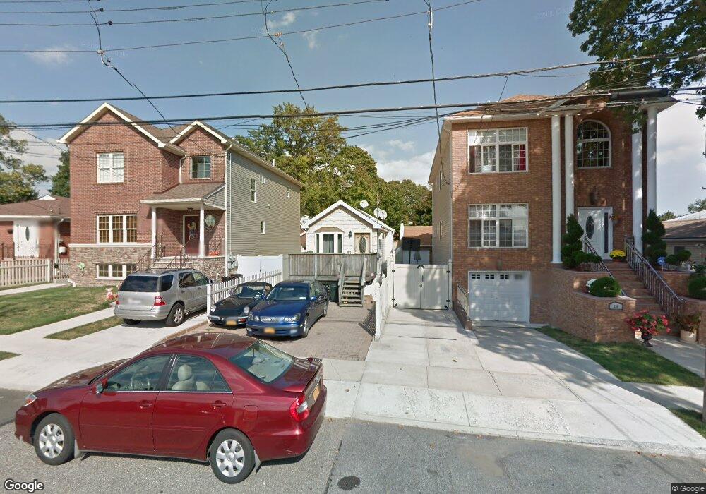 129 Bionia Ave, Staten Island, NY 10305 - photo 1