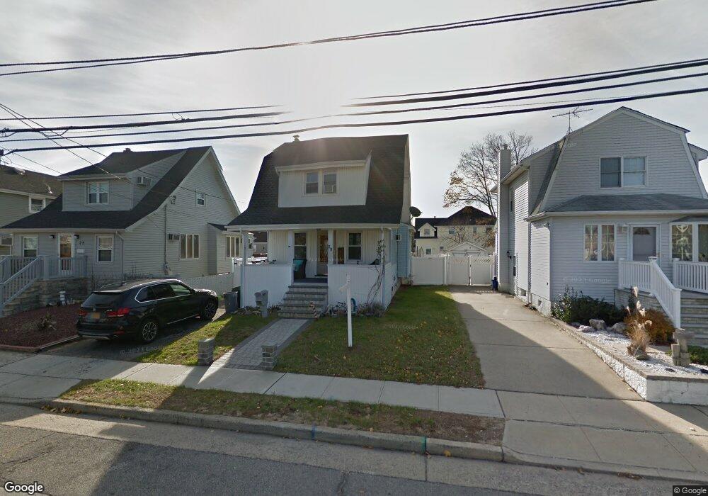 29 Ray St, Freeport, NY 11520 - photo 1