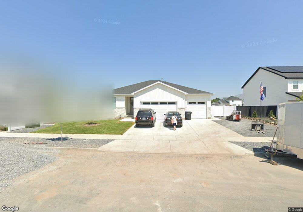 571 E 600 S, Hyrum, UT 84319 - photo 1