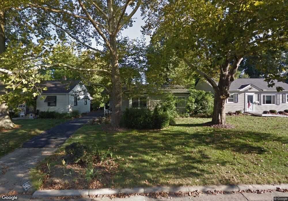 272 E Weisheimer Rd, Columbus, OH 43214 - photo 1