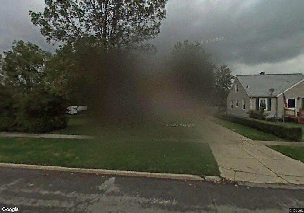 742 Pioneer Dr, North Tonawanda, NY 14120 - photo 1