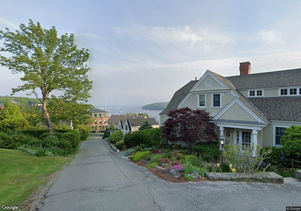 17 Franklin St, Rockport, ME 04856 - photo 1