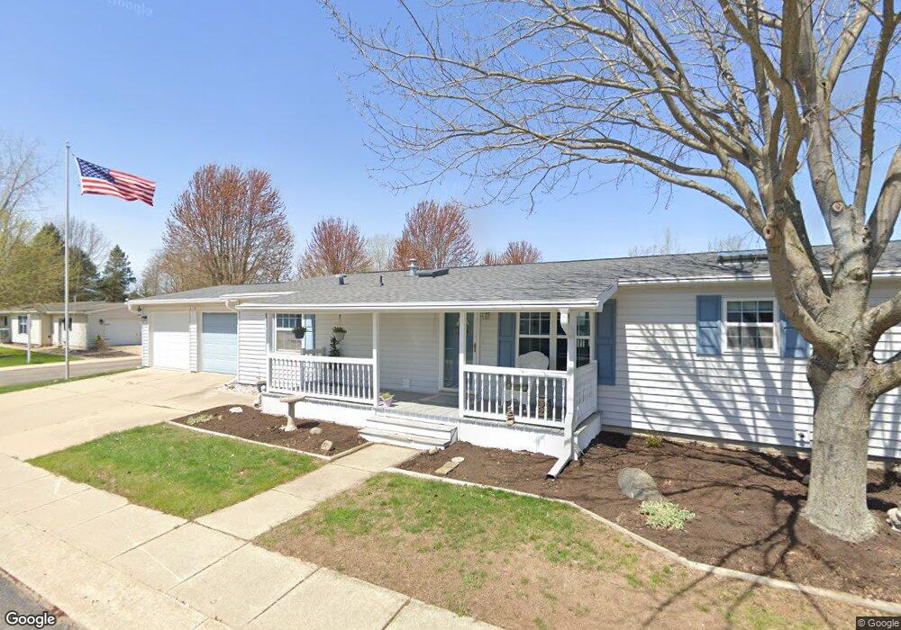 860 Clark Ln, Linden, MI 48451 - photo 1